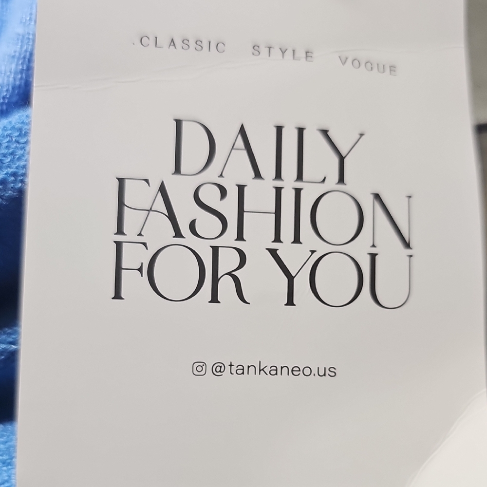 Daily Fashion For You Graphic Tag